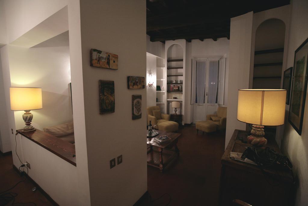 Domus Antonella A Trastevere Rome Exterior photo